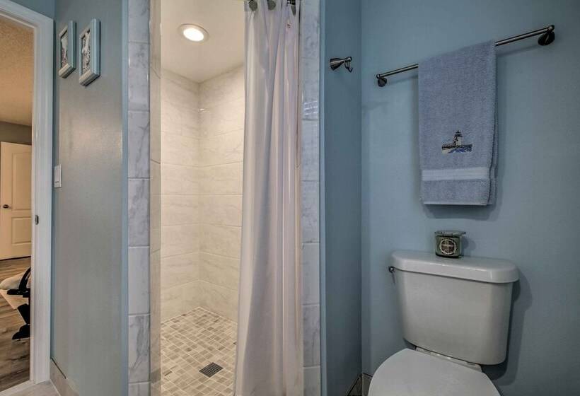 Crystal River Home W/ Dock, 1 Mile To Boat Launch