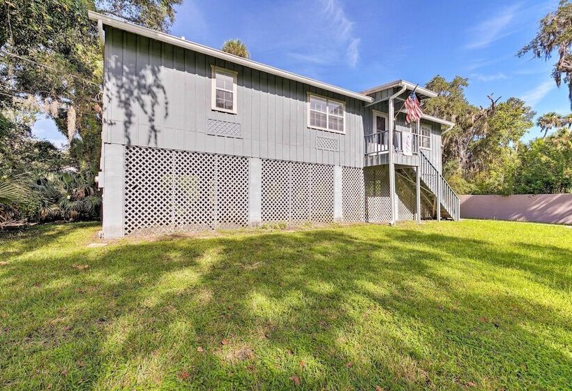Crystal River Home W/ Dock, 1 Mile To Boat Launch