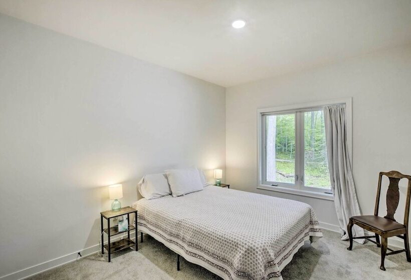 Door County Family Home: 3 Mi Whitefish Dunes