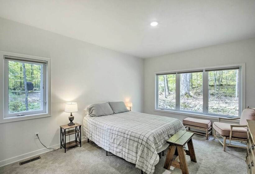 Door County Family Home: 3 Mi Whitefish Dunes