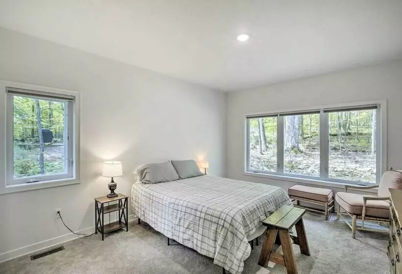 Door County Family Home: 3 Mi Whitefish Dunes