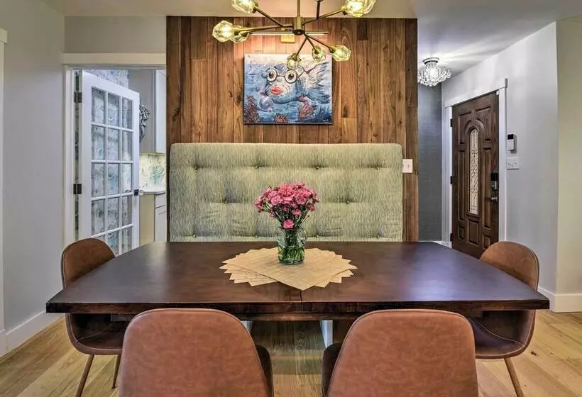 Emerald Coast Vacation Rental: 1 Mi To Beach