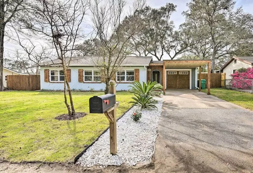 Emerald Coast Vacation Rental: 1 Mi To Beach