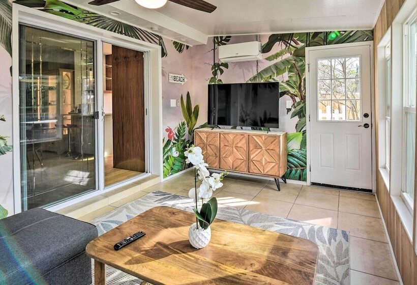 Emerald Coast Vacation Rental: 1 Mi To Beach