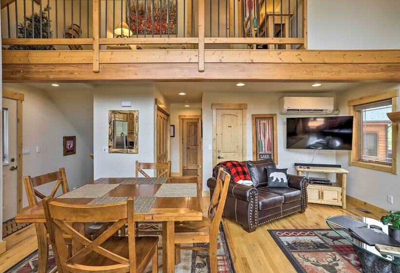 Updated & Spacious Lodge In Heart Of Estes Park!
