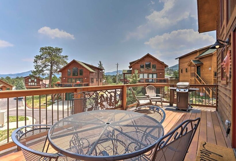 Updated & Spacious Lodge In Heart Of Estes Park!