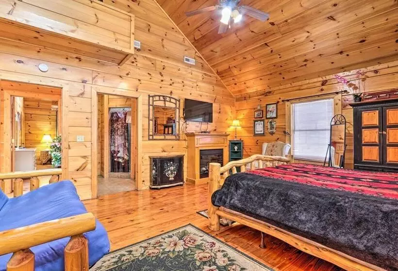 Grand Lodge W/ Hot Tub ~ 12 Mi To Gatlinburg!