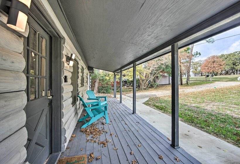 Gun Barrel City Home W/ Private Deck & Fire Pit