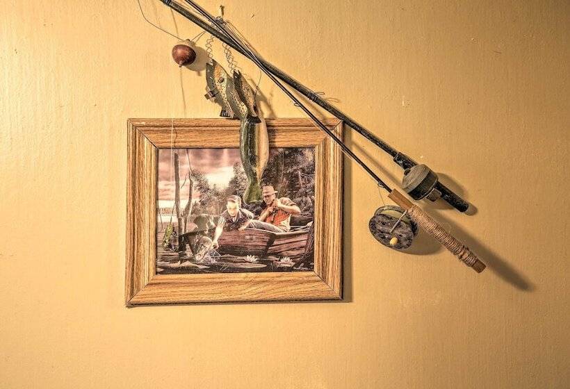 Hayward Cabin On Grindstone Lake: Bring Your Boat!