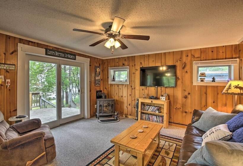 Hayward Cabin On Grindstone Lake: Bring Your Boat!