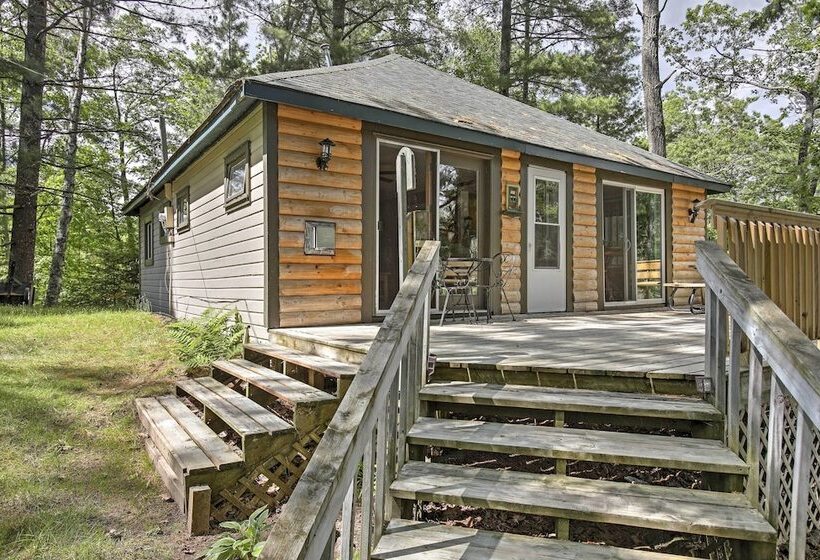 Hayward Cabin On Grindstone Lake: Bring Your Boat!