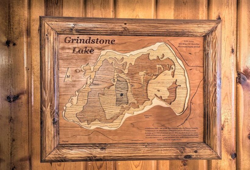 Hayward Cabin On Grindstone Lake: Bring Your Boat!