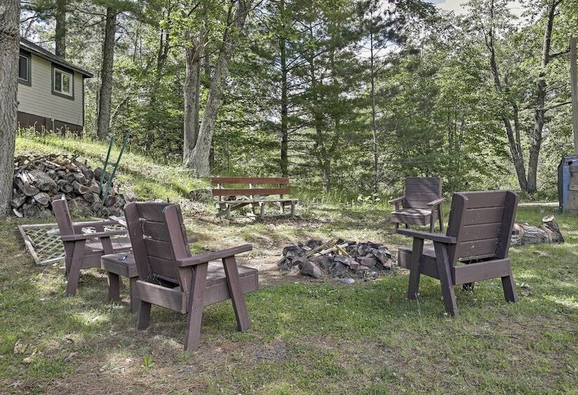 Hayward Cabin On Grindstone Lake: Bring Your Boat!