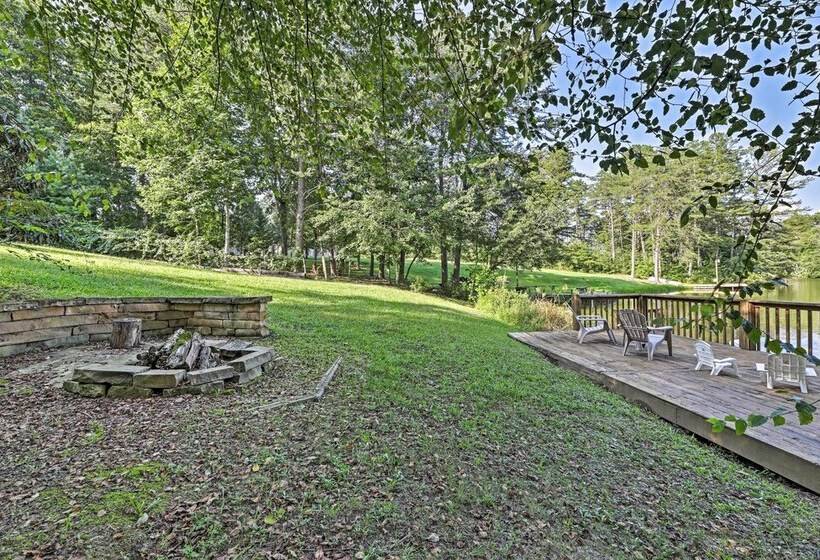 Lakefront Coalmont Cabin On 5 Acres W/ Dock!