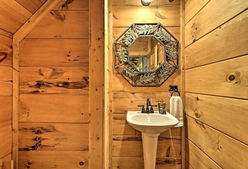 Lakefront Coalmont Cabin On 5 Acres W/ Dock!