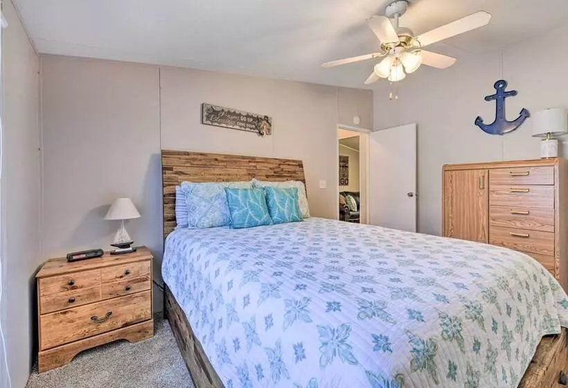 Lakefront Granbury Home, Boat Dock On Site!