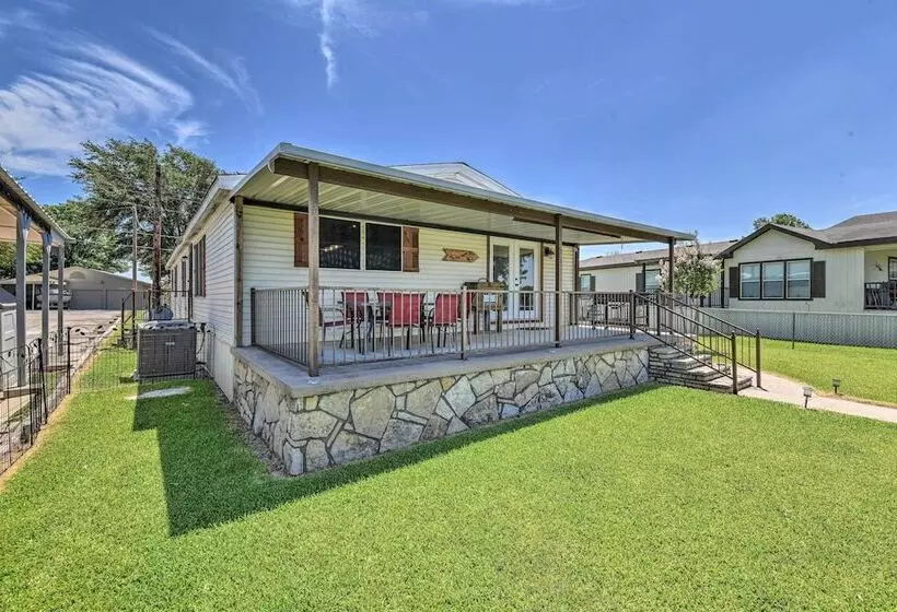 Lakefront Granbury Home, Boat Dock On Site!