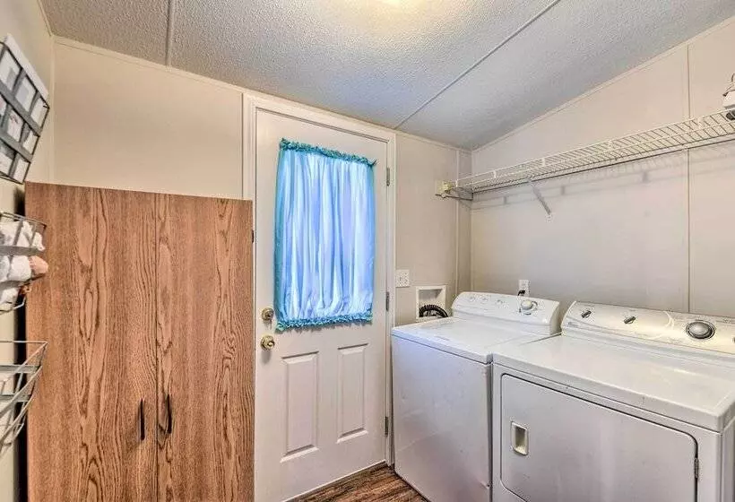 Lakefront Granbury Home, Boat Dock On Site!