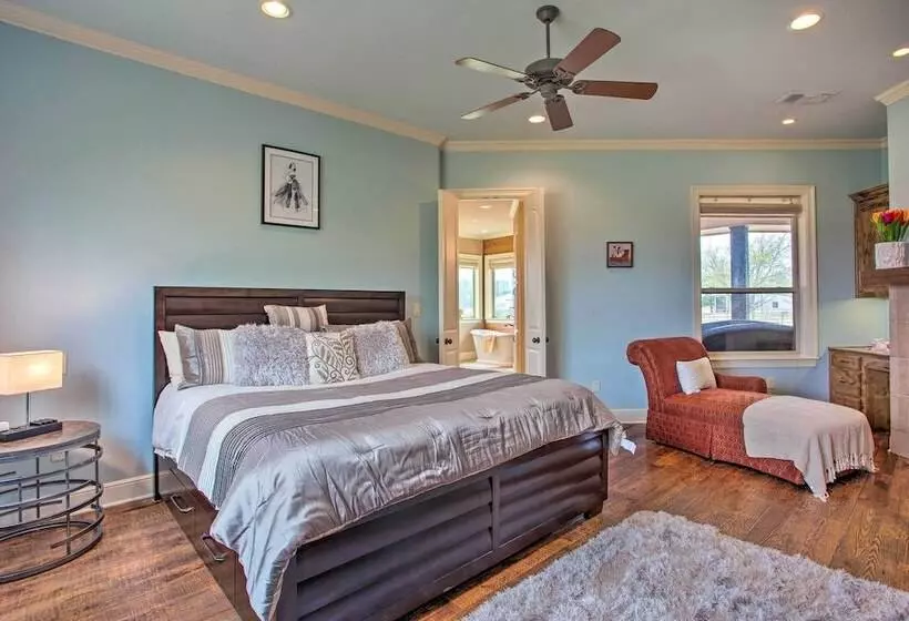 < 3 Mi To Texas Tulips: Pilot Point Home W/ Patio