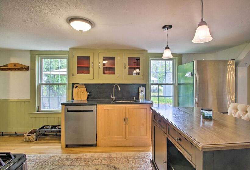 Modern Home ~ 2 Mi To Cranmore Mountain Resort!