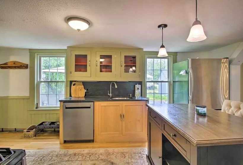 Modern Home ~ 2 Mi To Cranmore Mountain Resort!