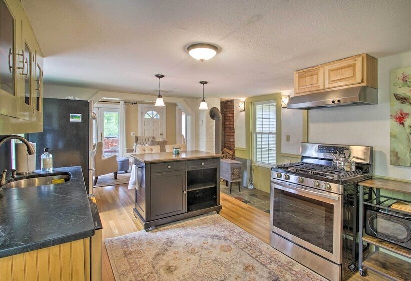 Modern Home ~ 2 Mi To Cranmore Mountain Resort!