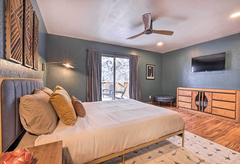 Mountain View Cedar City Home With Fire Pit!