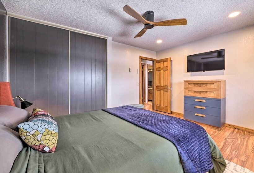 Mountain View Cedar City Home With Fire Pit!