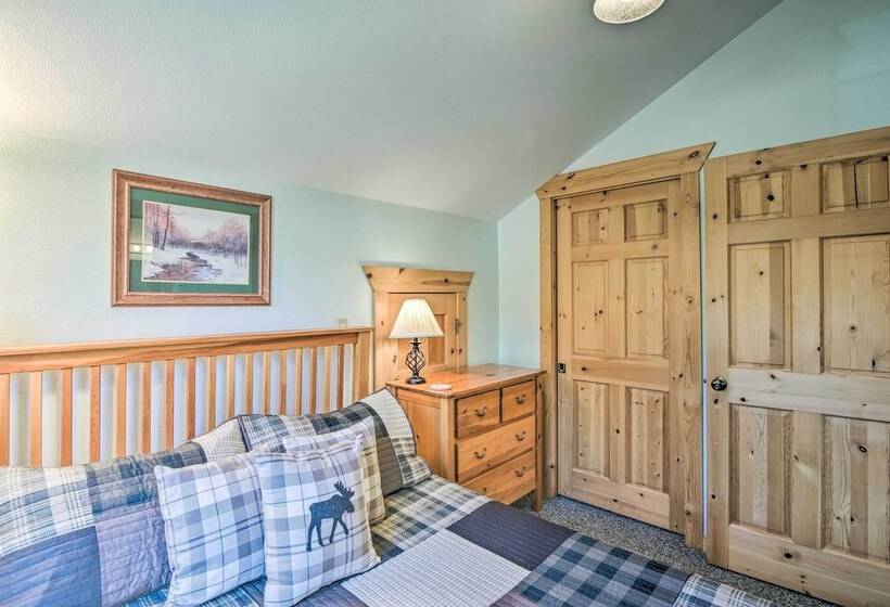 Peaceful Leadville Retreat W/ Covered Deck!