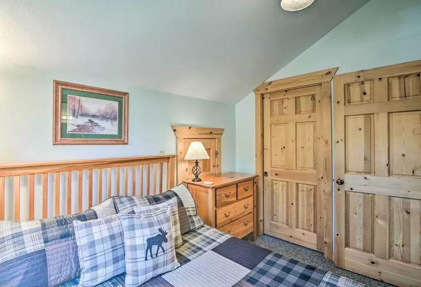 Peaceful Leadville Retreat W/ Covered Deck!