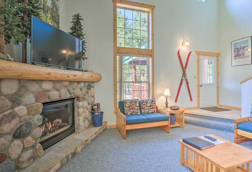 Peaceful Leadville Retreat W/ Covered Deck!