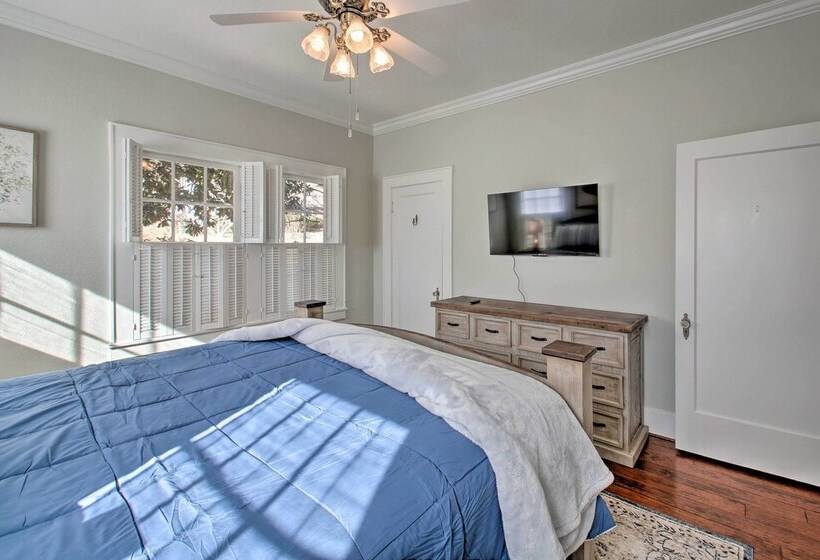 Private Pet Friendly Retreat W/ Pool, Near Oaklawn