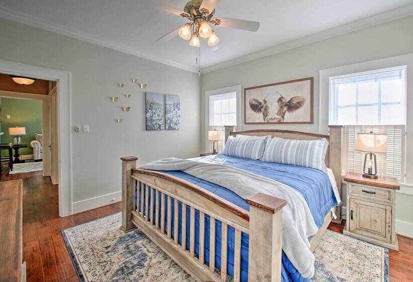 Private Pet Friendly Retreat W/ Pool, Near Oaklawn