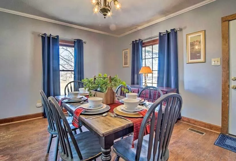 Quiet Family Home   12 Miles To Pomona State Park!