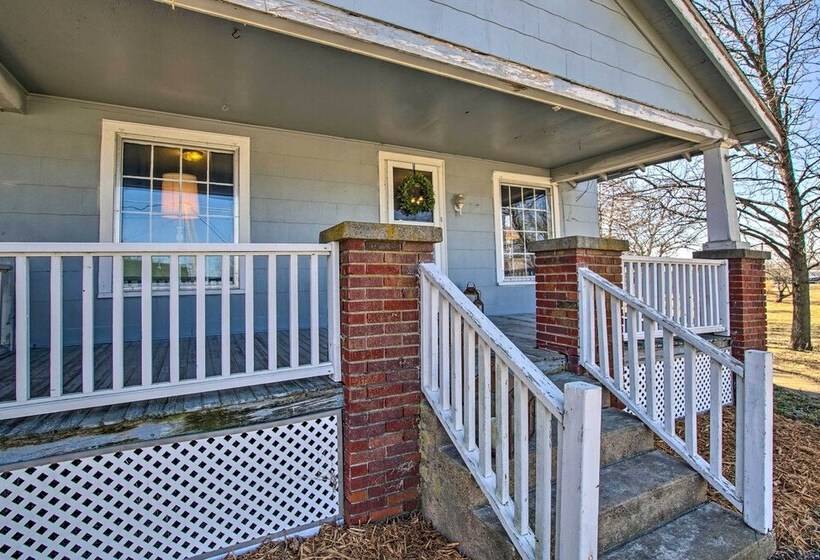 Quiet Family Home   12 Miles To Pomona State Park!