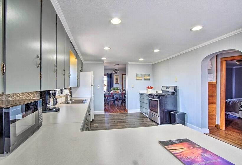 Quiet Family Home   12 Miles To Pomona State Park!