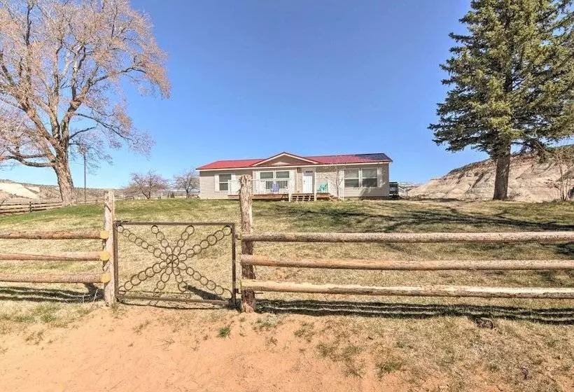 Ranch House In Boulder! Gateway To Nearby Parks!