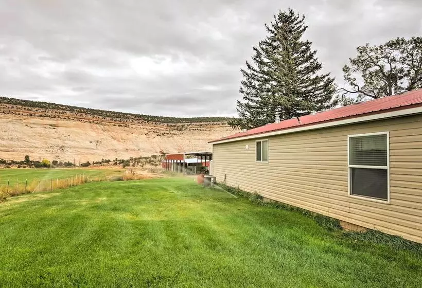 Ranch House In Boulder! Gateway To Nearby Parks!