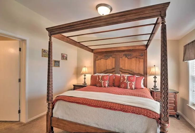 Ranch House In Boulder! Gateway To Nearby Parks!