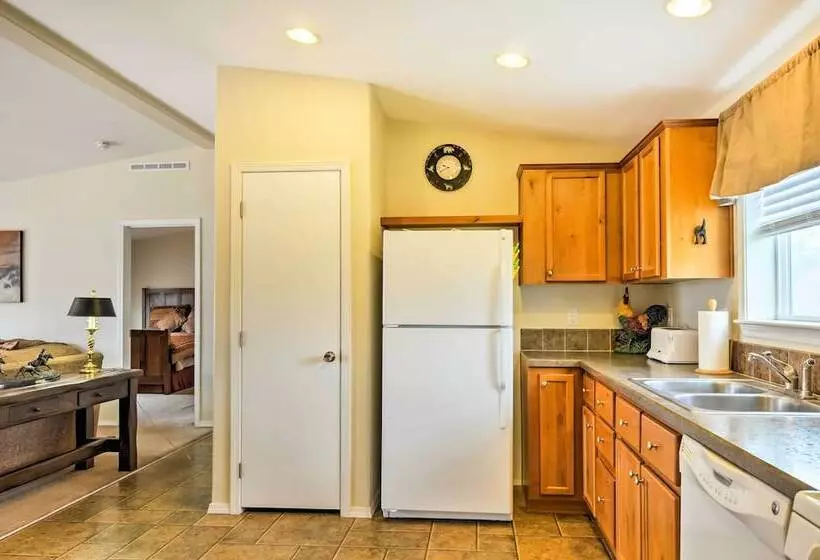 Ranch House In Boulder! Gateway To Nearby Parks!