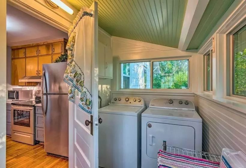 Restored Mars Hill Home On 1 Acre: Walk To Town!