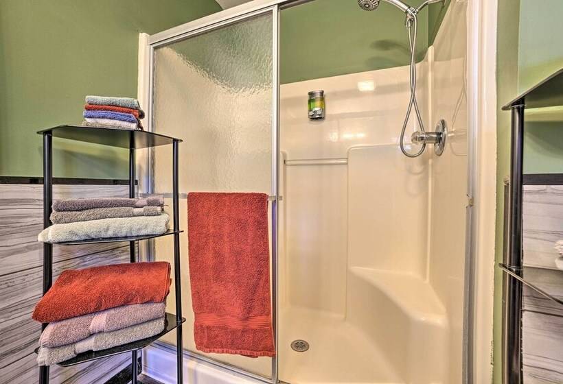 Serene Presque Isle Harbor Home On Sunrise Side!