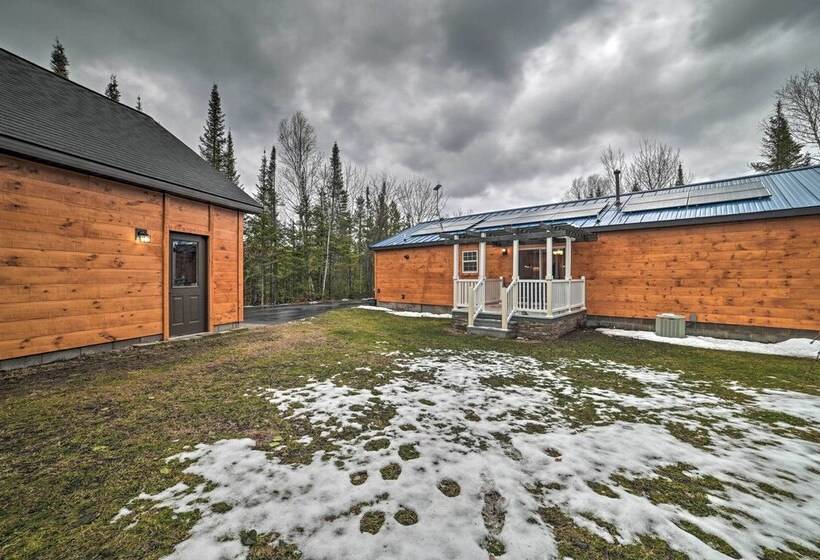 Serene Presque Isle Harbor Home On Sunrise Side!