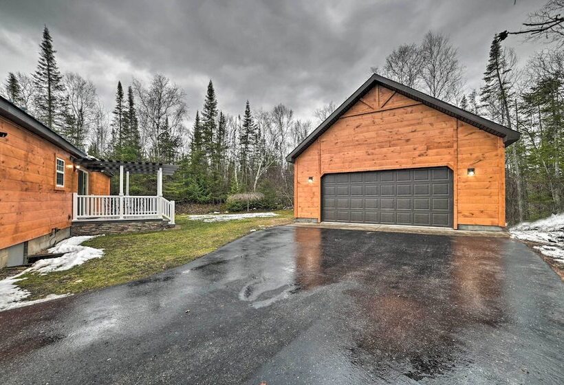 Serene Presque Isle Harbor Home On Sunrise Side!