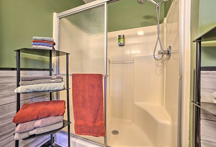 Serene Presque Isle Harbor Home On Sunrise Side!