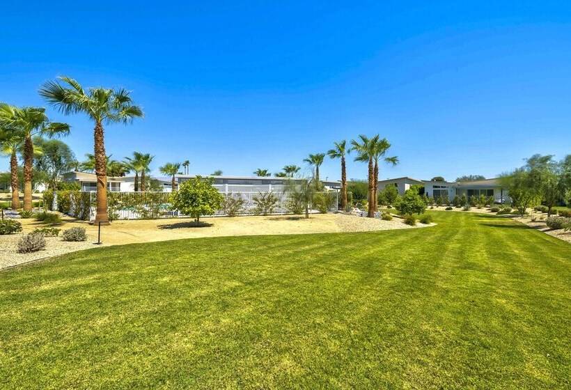 Sleek & Modern Home W/ Views & Pool Access