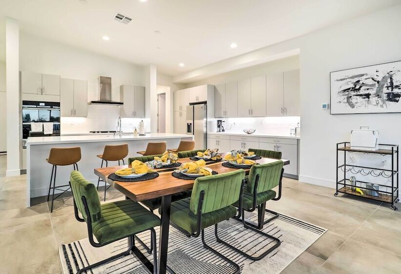 Sleek & Modern Home W/ Views & Pool Access