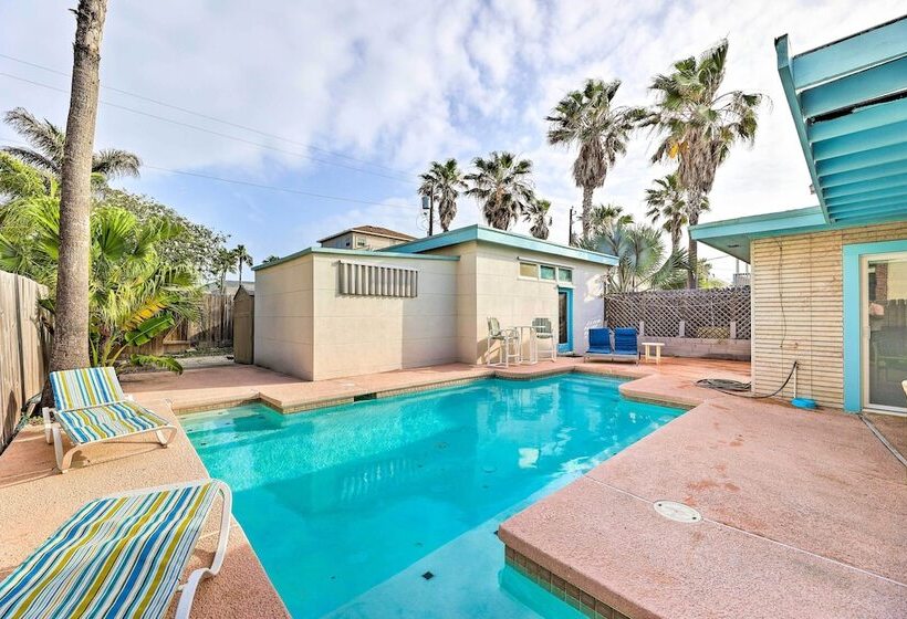 South Padre Island Vacation Rental: Steps To Beach