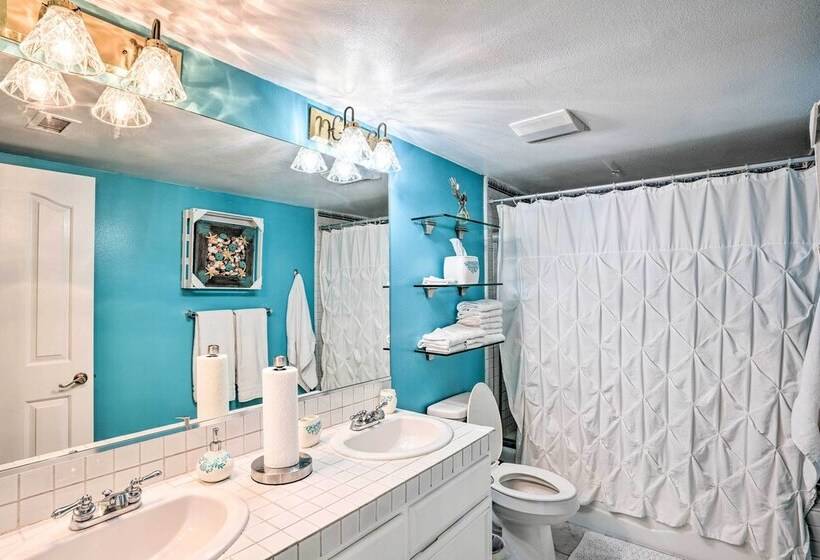 Spacious Indio Escape W/ Pool & Patio!