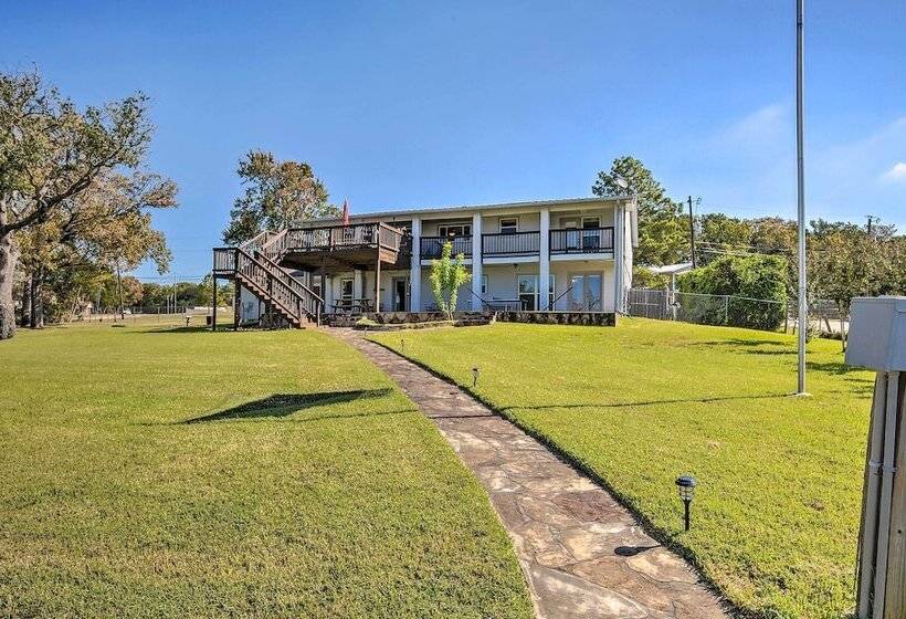 Spacious Livingston Home W/ Private Boat Dock